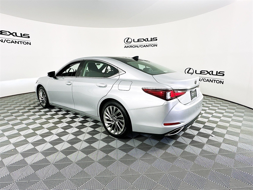 used 2019 Lexus ES car, priced at $32,490