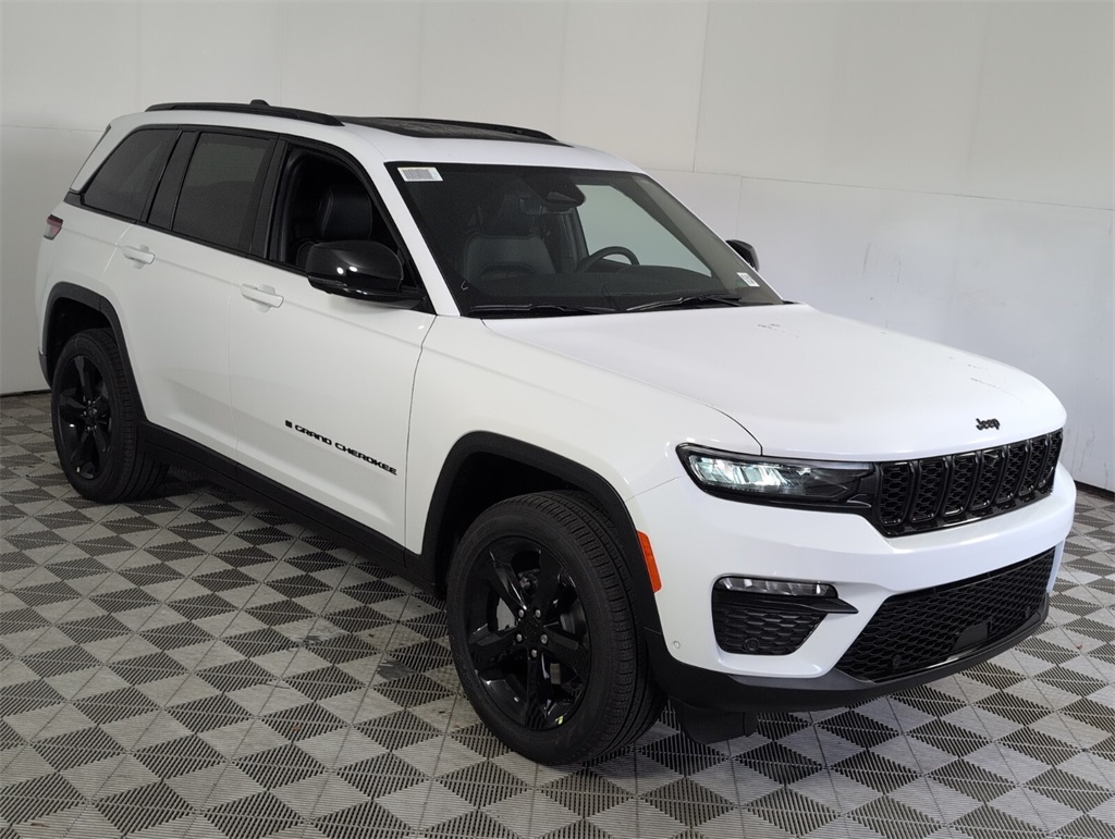 new 2025 Jeep Grand Cherokee car, priced at $46,085