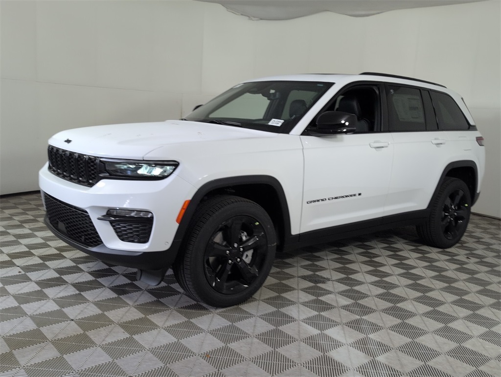 new 2025 Jeep Grand Cherokee car, priced at $46,085