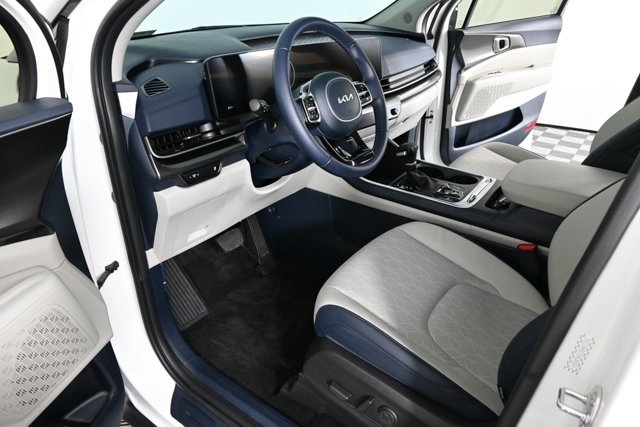 used 2025 Kia Carnival car, priced at $42,596