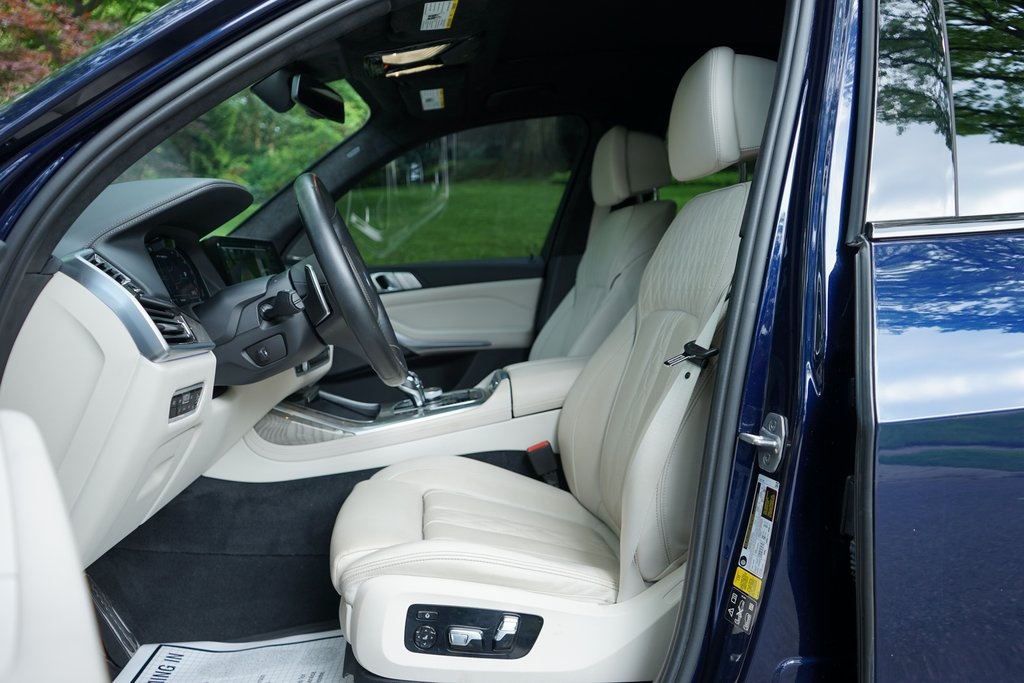 used 2022 BMW X7 car, priced at $50,995