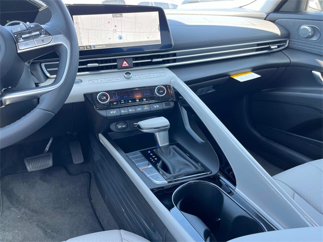 new 2025 Hyundai Elantra Hybrid car, priced at $30,830