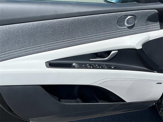 new 2025 Hyundai Elantra Hybrid car, priced at $30,830