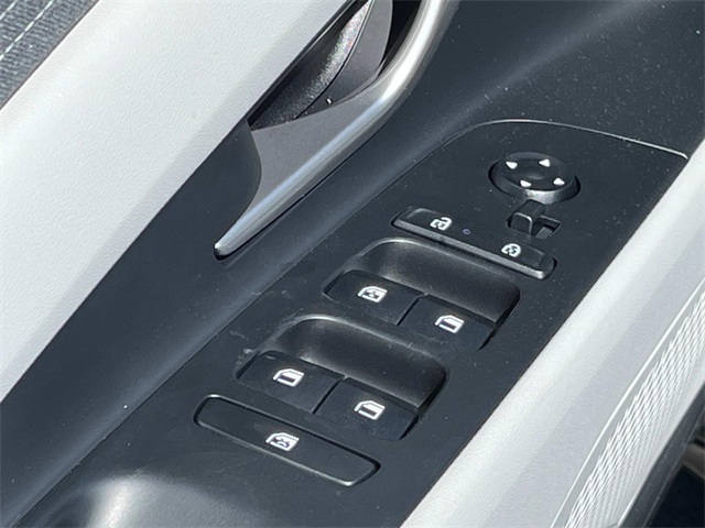 new 2025 Hyundai Elantra Hybrid car, priced at $30,830