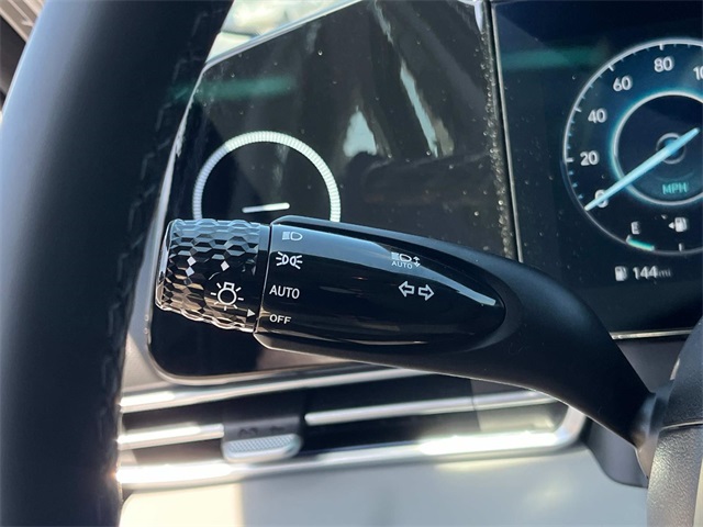 new 2025 Hyundai Elantra Hybrid car, priced at $30,830