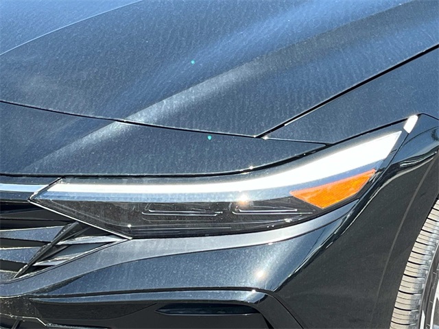new 2025 Hyundai Elantra Hybrid car, priced at $30,830