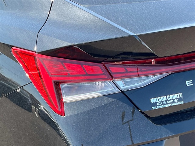 new 2025 Hyundai Elantra Hybrid car, priced at $30,830