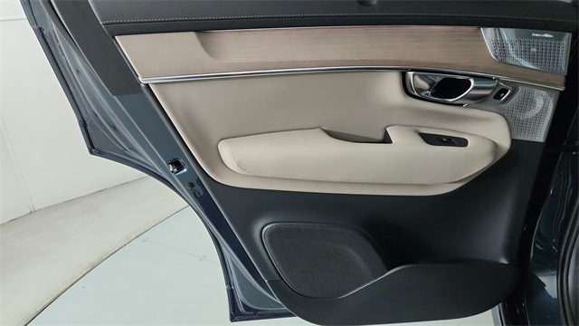 new 2026 Volvo XC90 Plug-In Hybrid car, priced at $93,775