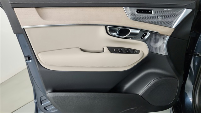 new 2026 Volvo XC90 Plug-In Hybrid car, priced at $93,775