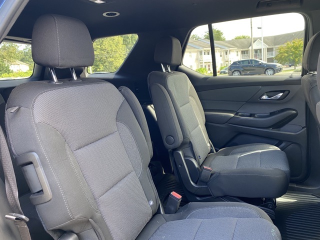 used 2023 Chevrolet Traverse car, priced at $32,547