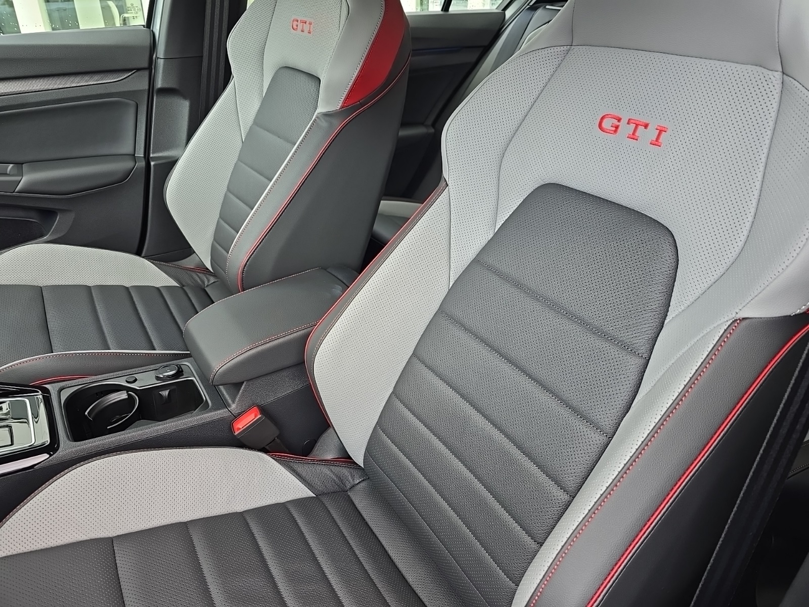 new 2025 Volkswagen Golf GTI car, priced at $40,575