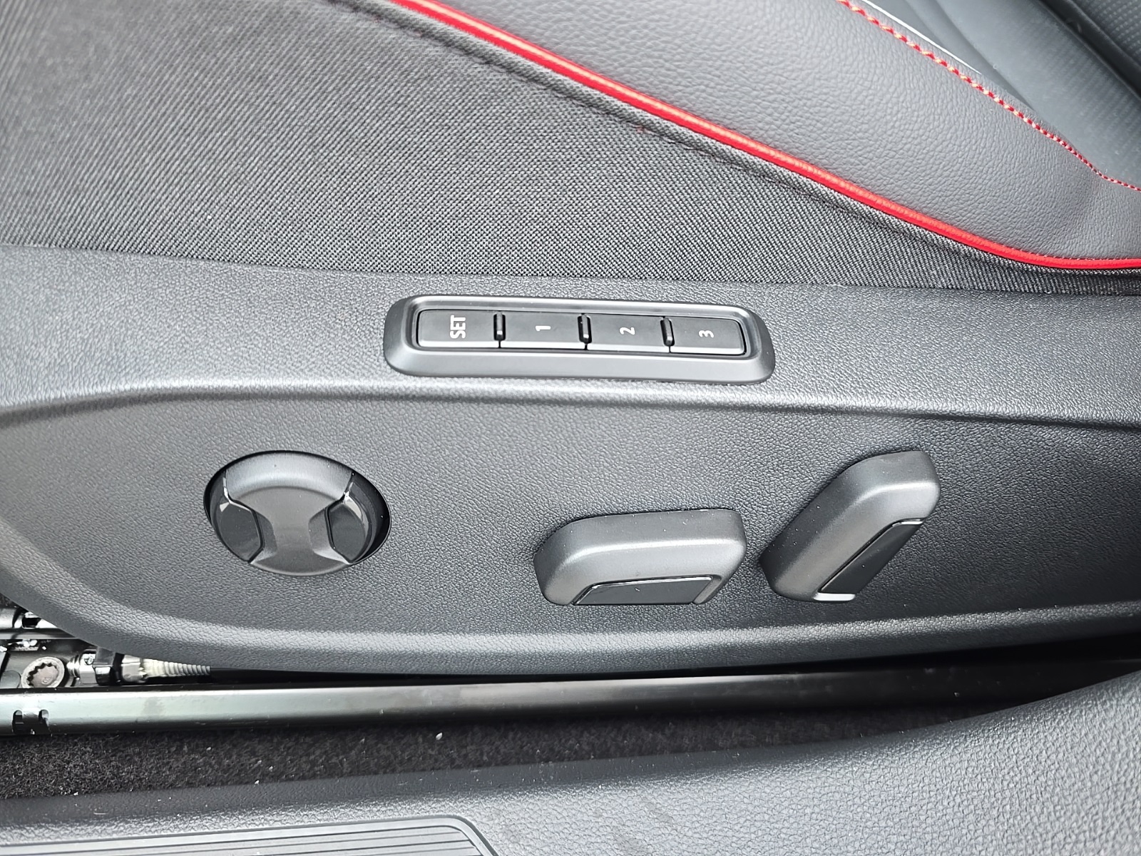 new 2025 Volkswagen Golf GTI car, priced at $40,575