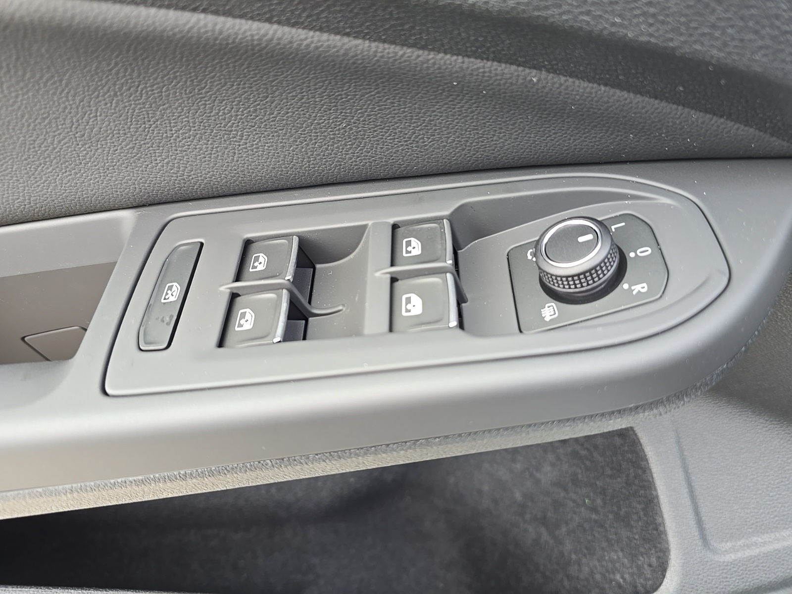 new 2025 Volkswagen Golf GTI car, priced at $40,575