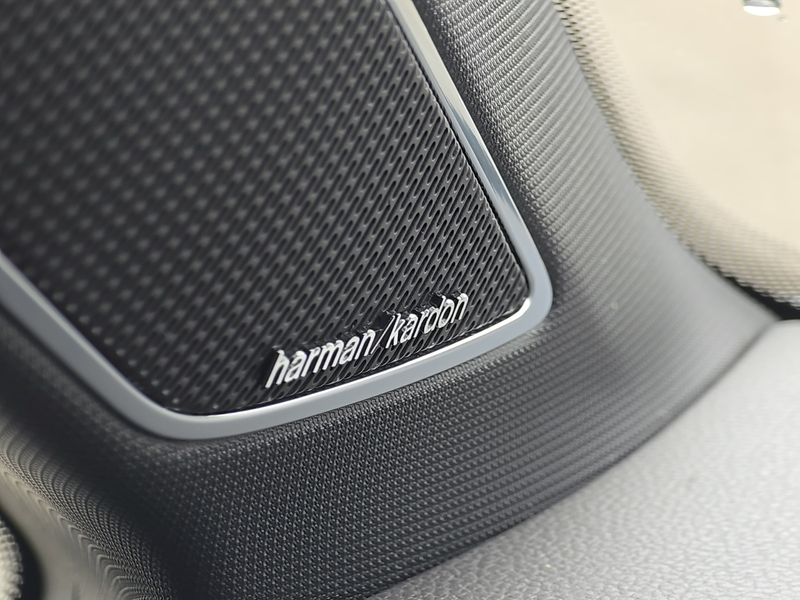 new 2025 Volkswagen Golf GTI car, priced at $40,575