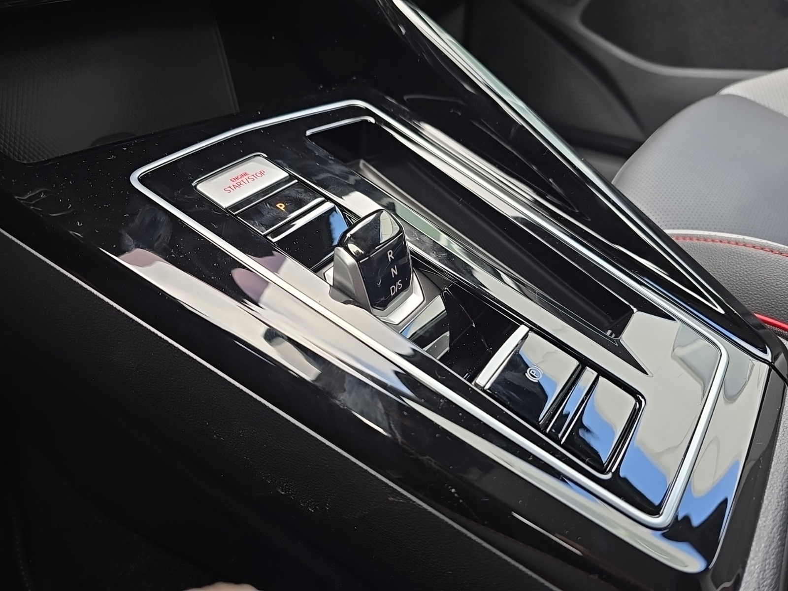 new 2025 Volkswagen Golf GTI car, priced at $40,575