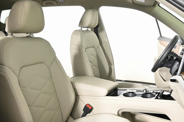 new 2026 Volkswagen Atlas car, priced at $49,332