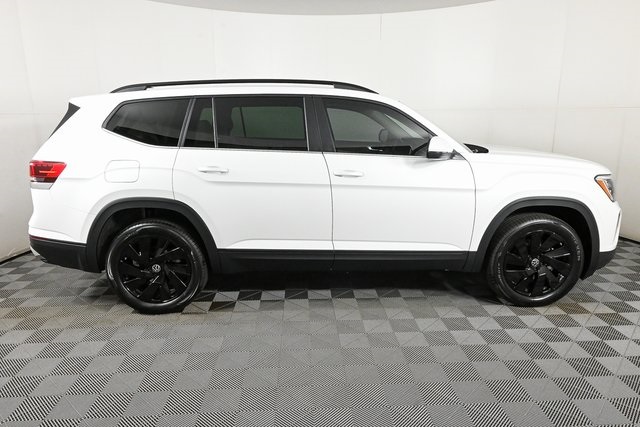 new 2026 Volkswagen Atlas car, priced at $49,332