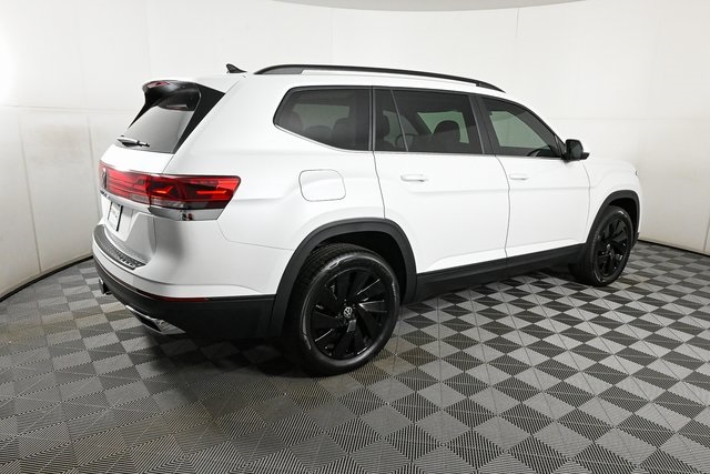 new 2026 Volkswagen Atlas car, priced at $49,332