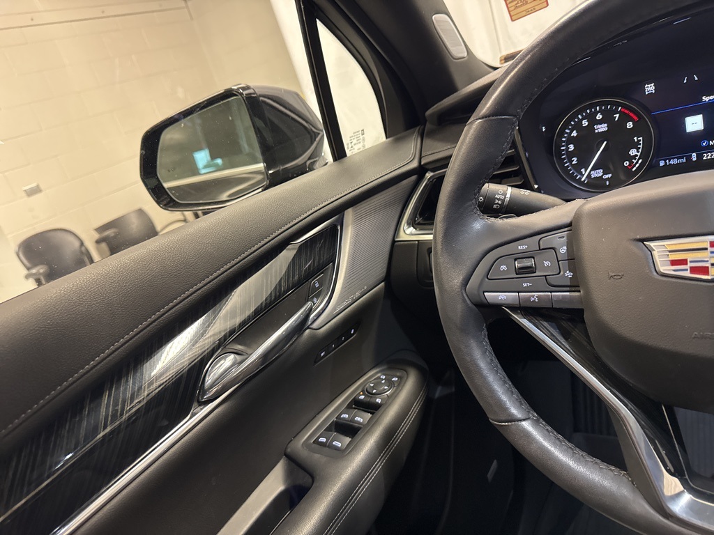 used 2022 Cadillac XT6 car