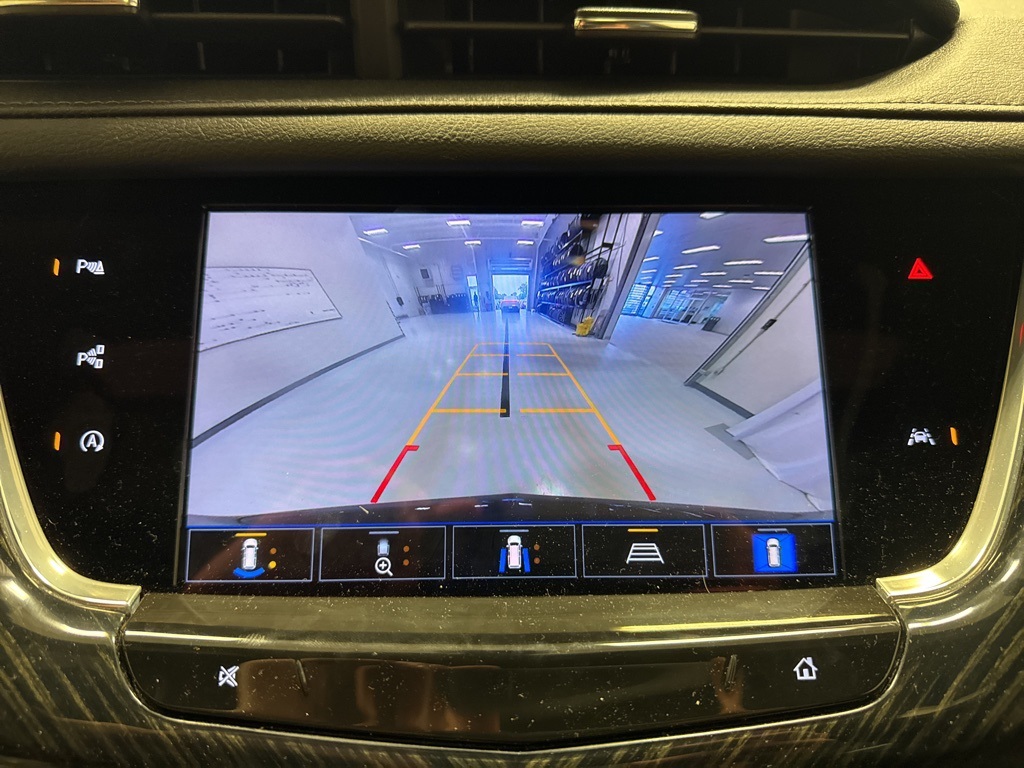 used 2022 Cadillac XT6 car