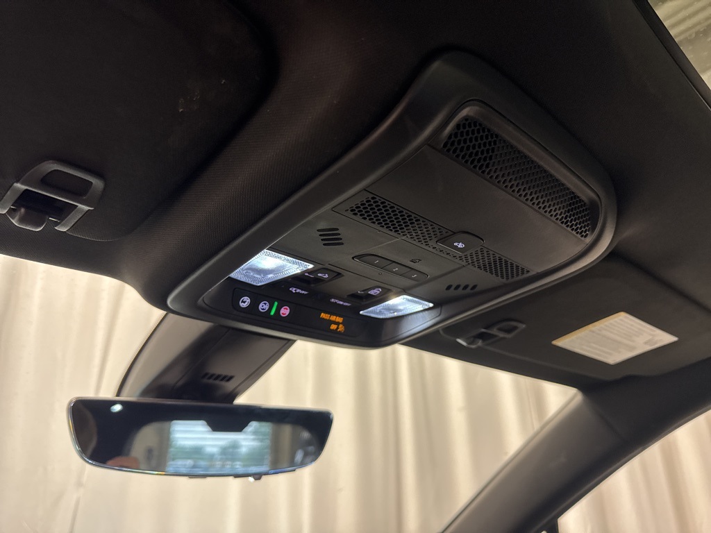 used 2022 Cadillac XT6 car