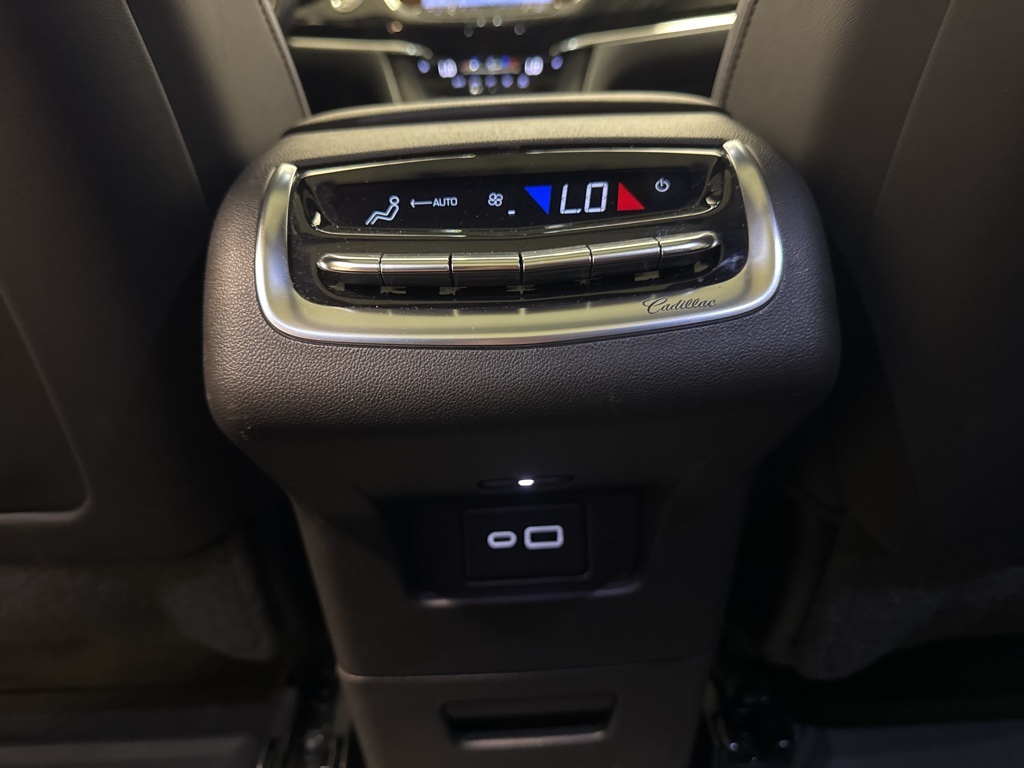 used 2022 Cadillac XT6 car
