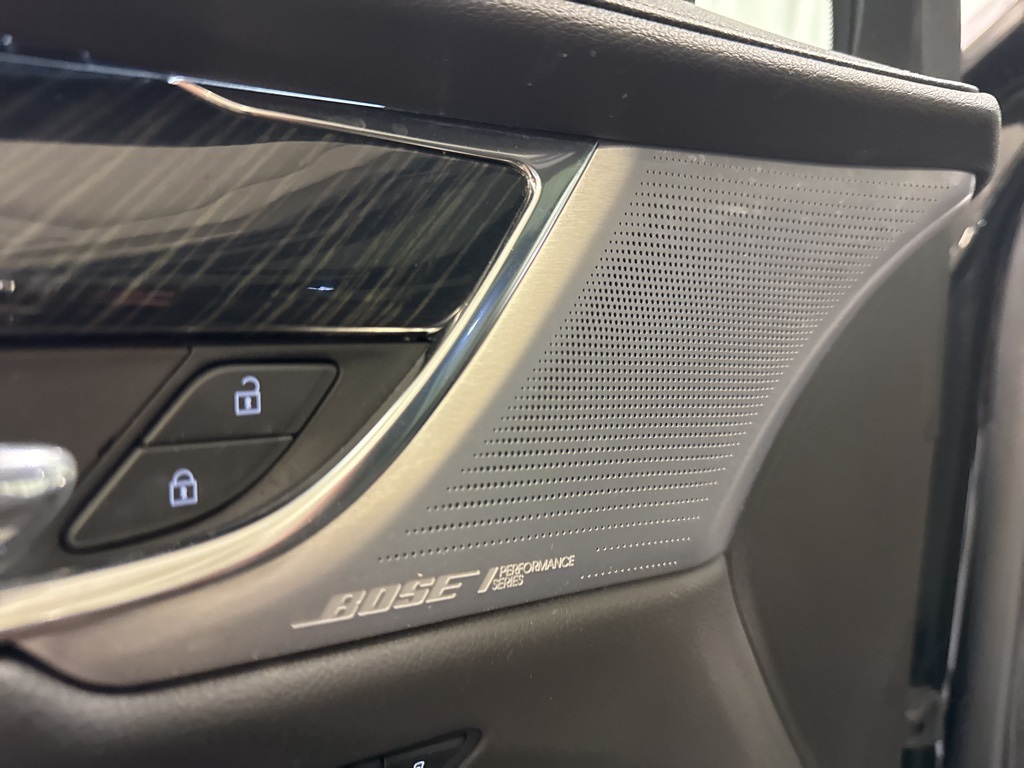 used 2022 Cadillac XT6 car