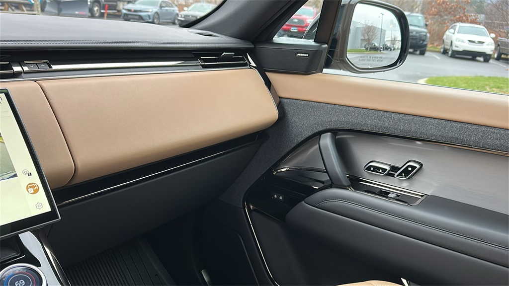 used 2023 Land Rover Range Rover Sport car, priced at $72,673