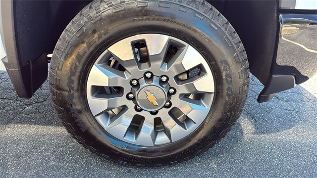 new 2025 Chevrolet Silverado 2500HD car, priced at $68,385