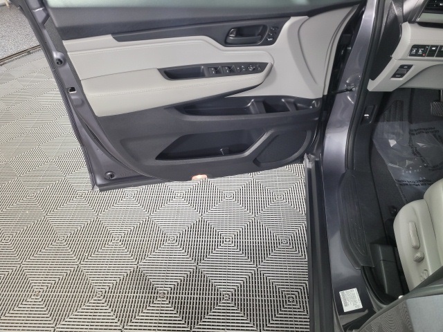 used 2018 Honda Odyssey car, priced at $20,574