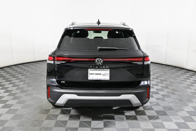 new 2025 Volkswagen Tiguan car, priced at $36,629