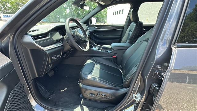 new 2025 Jeep Grand Cherokee car, priced at $48,340
