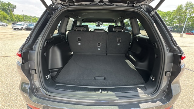 new 2025 Jeep Grand Cherokee car, priced at $48,340