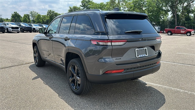 new 2025 Jeep Grand Cherokee car, priced at $48,340