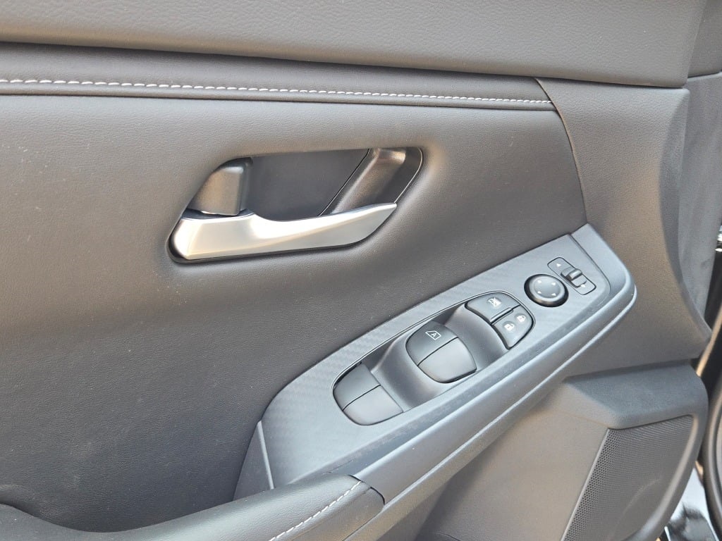 new 2025 Nissan Sentra car, priced at $24,915