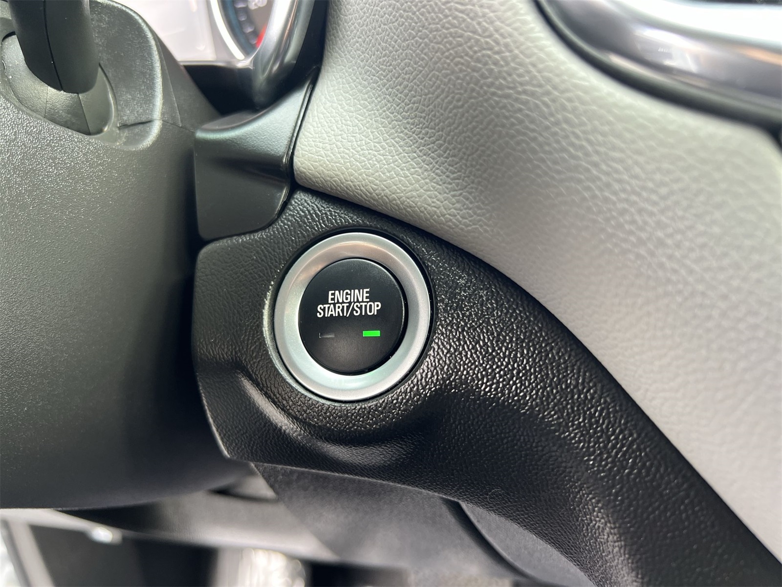 used 2023 Chevrolet Equinox car, priced at $22,991