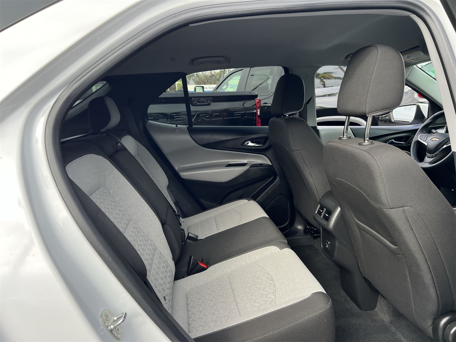 used 2023 Chevrolet Equinox car, priced at $22,991