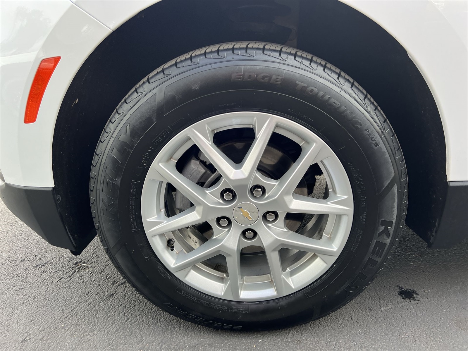 used 2023 Chevrolet Equinox car, priced at $22,991