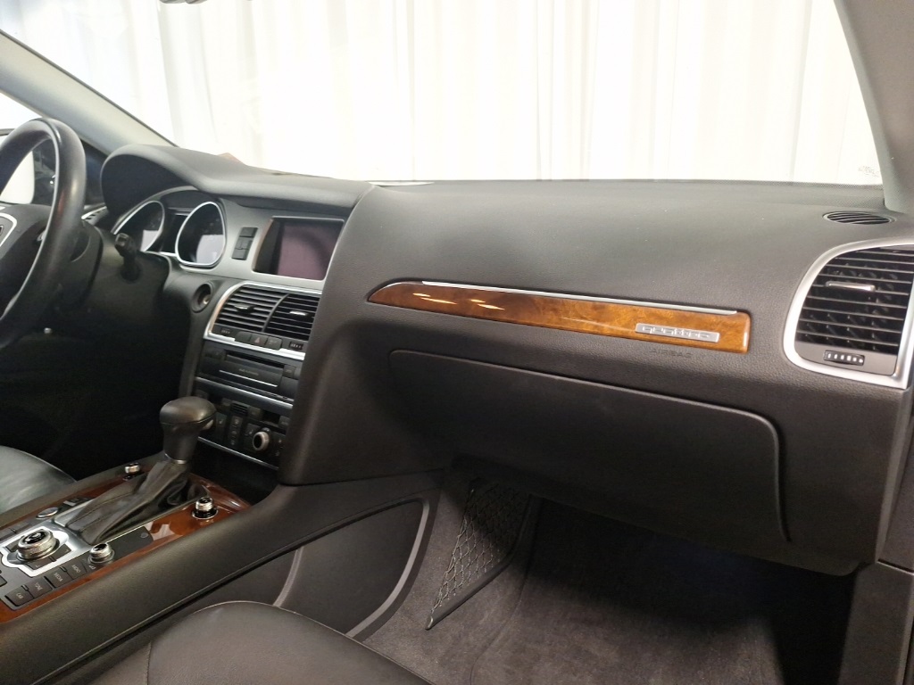 used 2015 Audi Q7 car, priced at $12,950