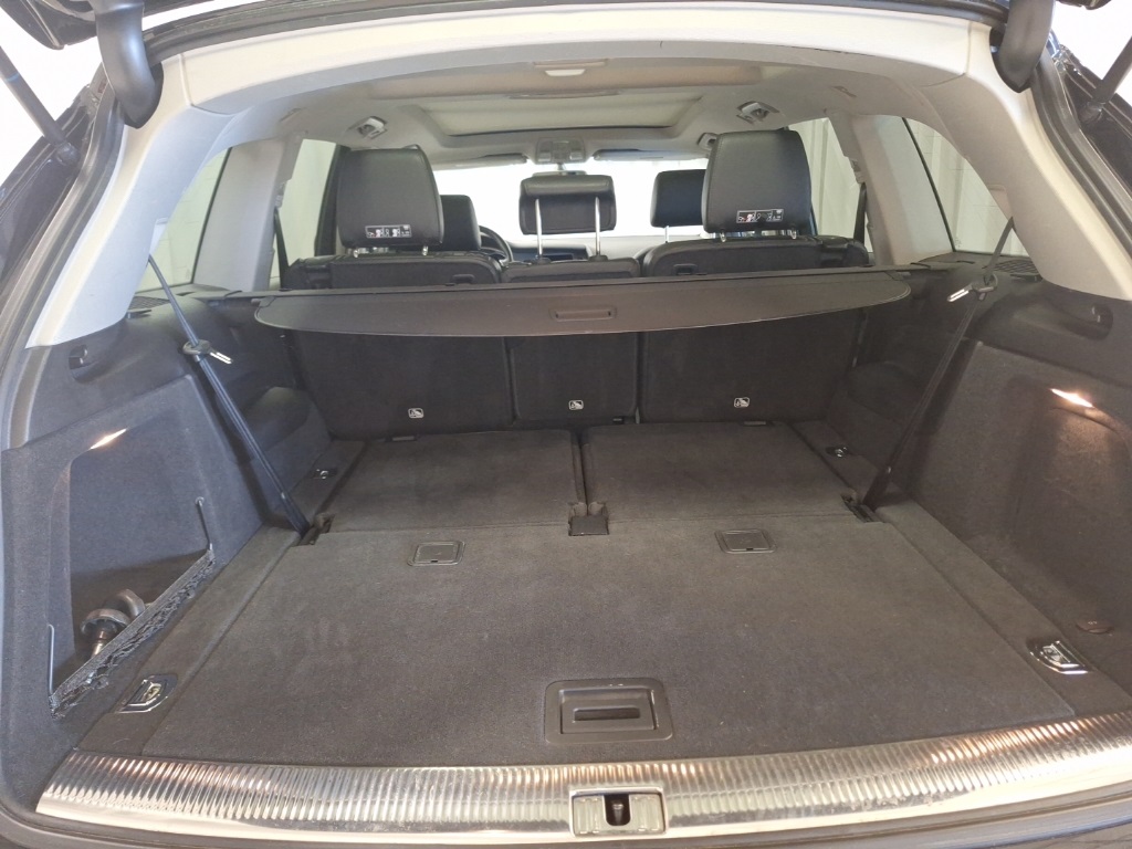 used 2015 Audi Q7 car, priced at $12,950