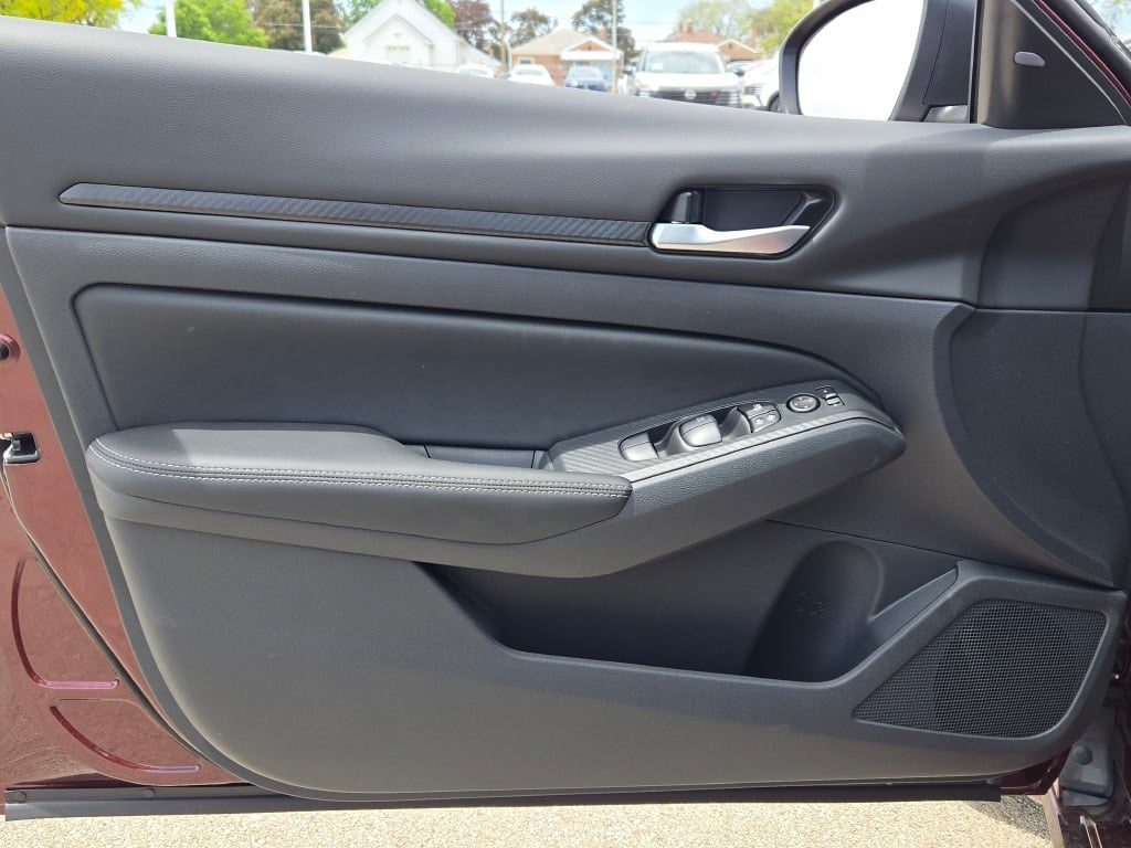 new 2025 Nissan Altima car, priced at $29,605