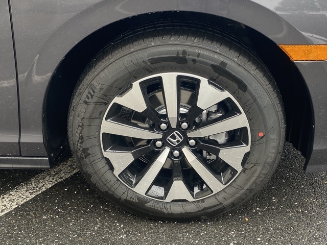 new 2026 Honda Odyssey car, priced at $42,076