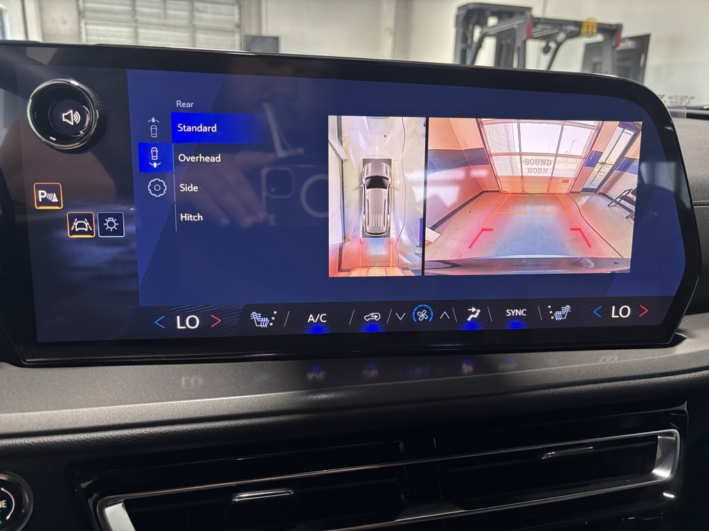 new 2026 Chevrolet Traverse car, priced at $44,438