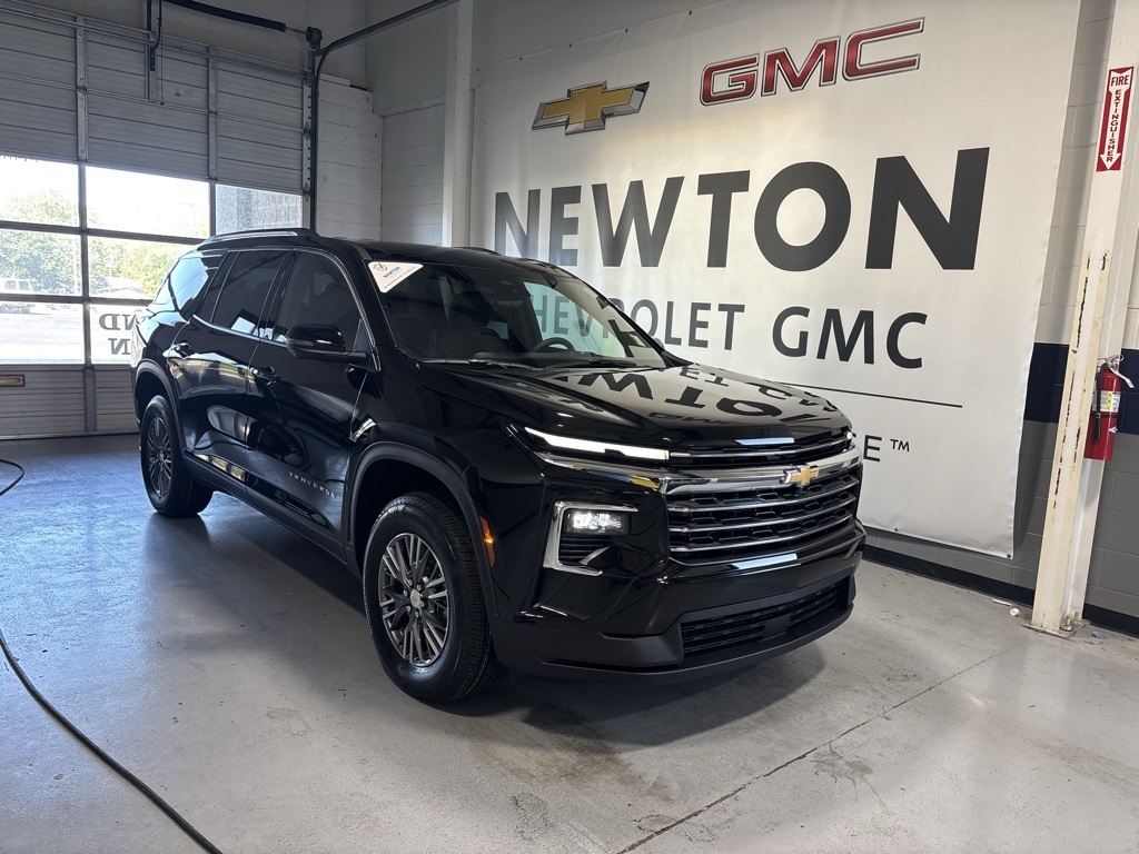 new 2026 Chevrolet Traverse car, priced at $44,438