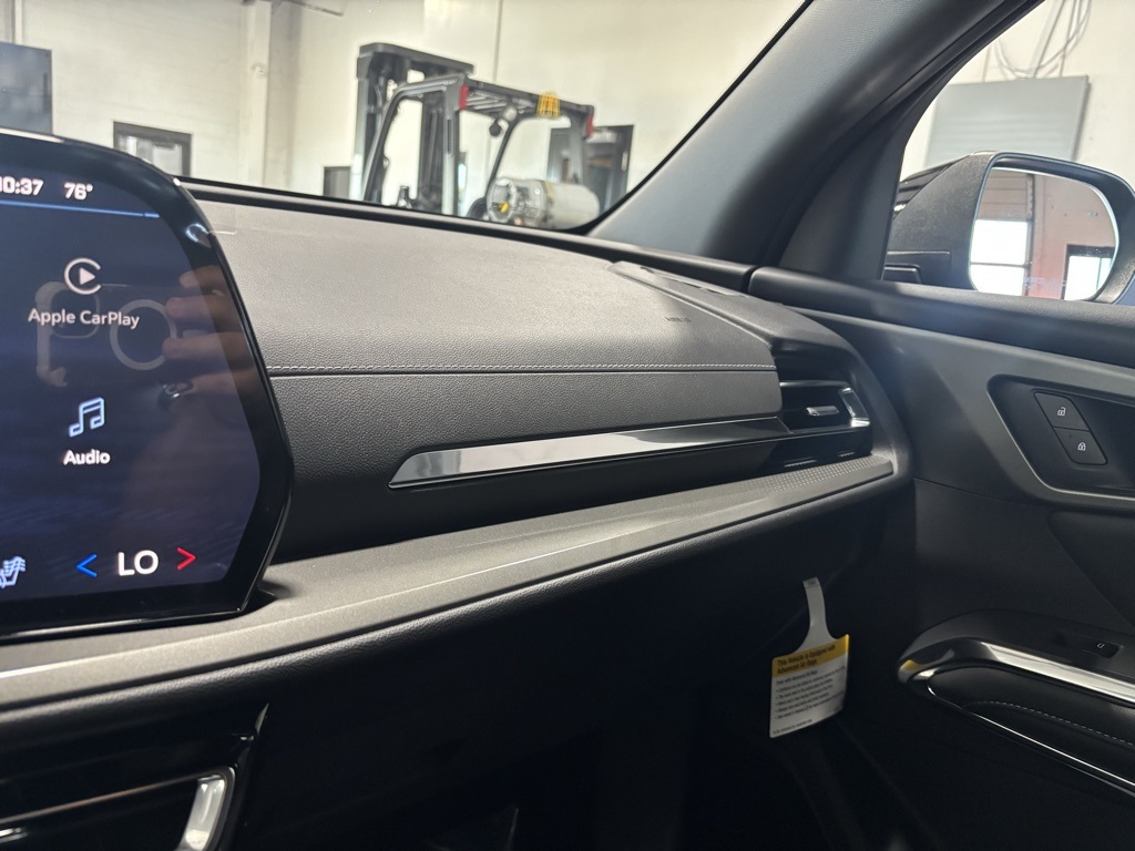 new 2026 Chevrolet Traverse car, priced at $44,438