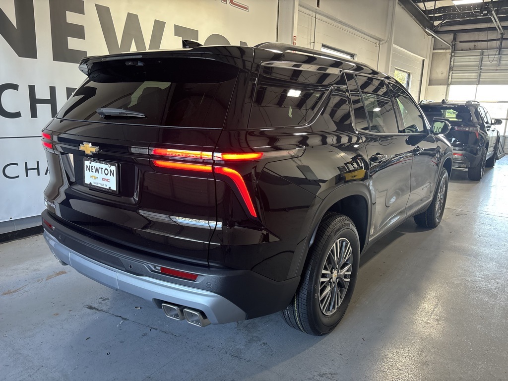 new 2026 Chevrolet Traverse car, priced at $44,438