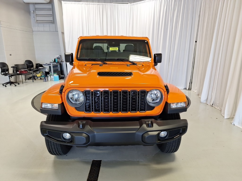 new 2025 Jeep Gladiator car, priced at $47,499