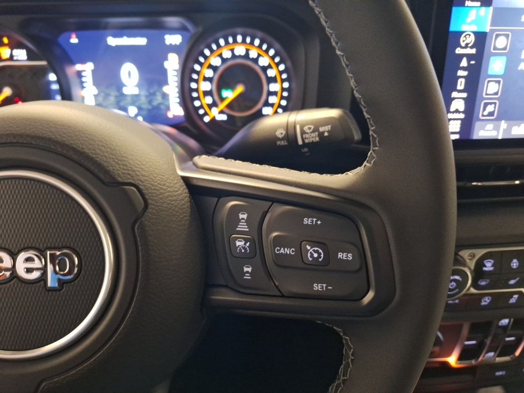 new 2025 Jeep Gladiator car, priced at $47,499