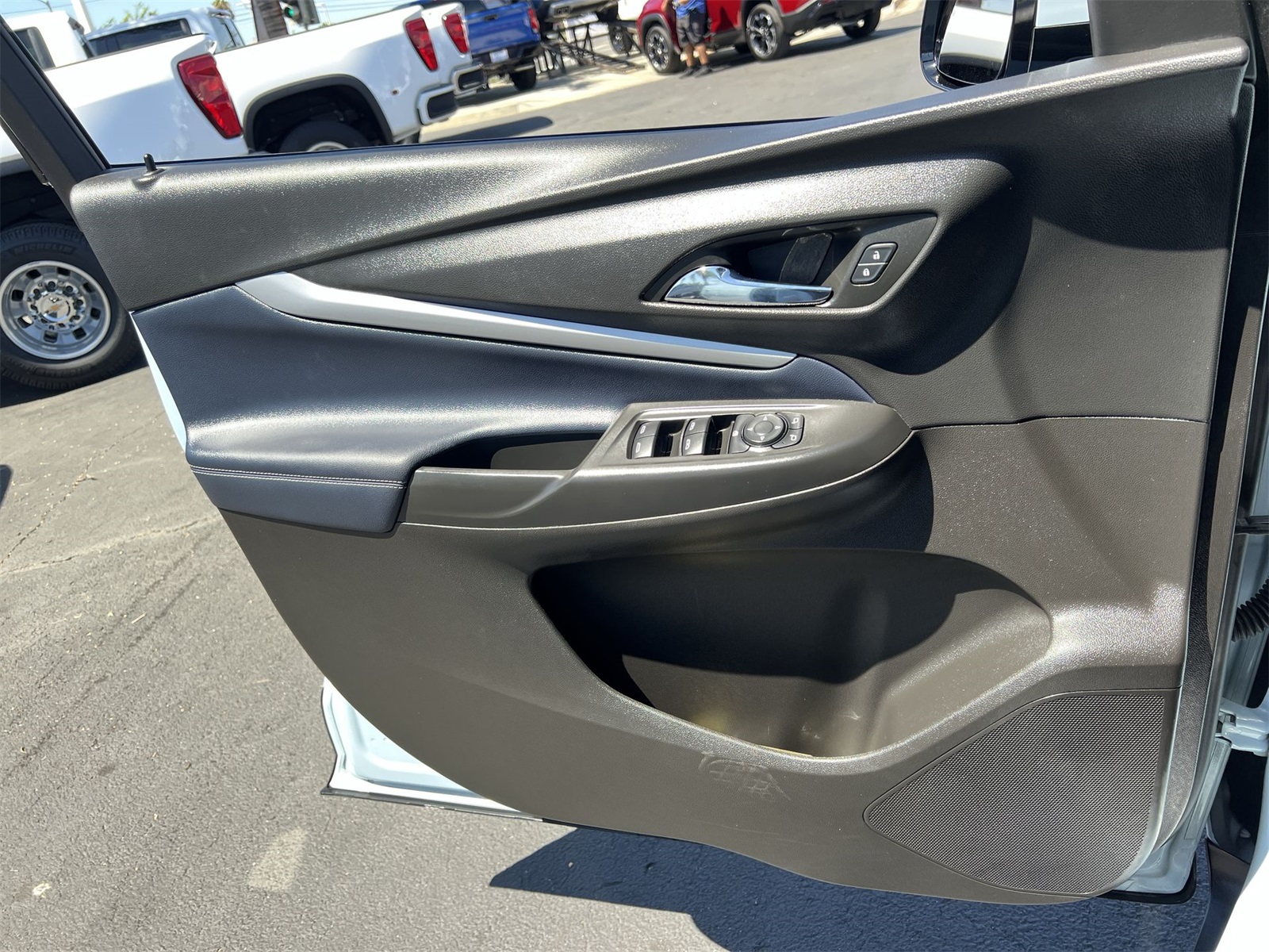 used 2022 Chevrolet Bolt EUV car, priced at $21,991