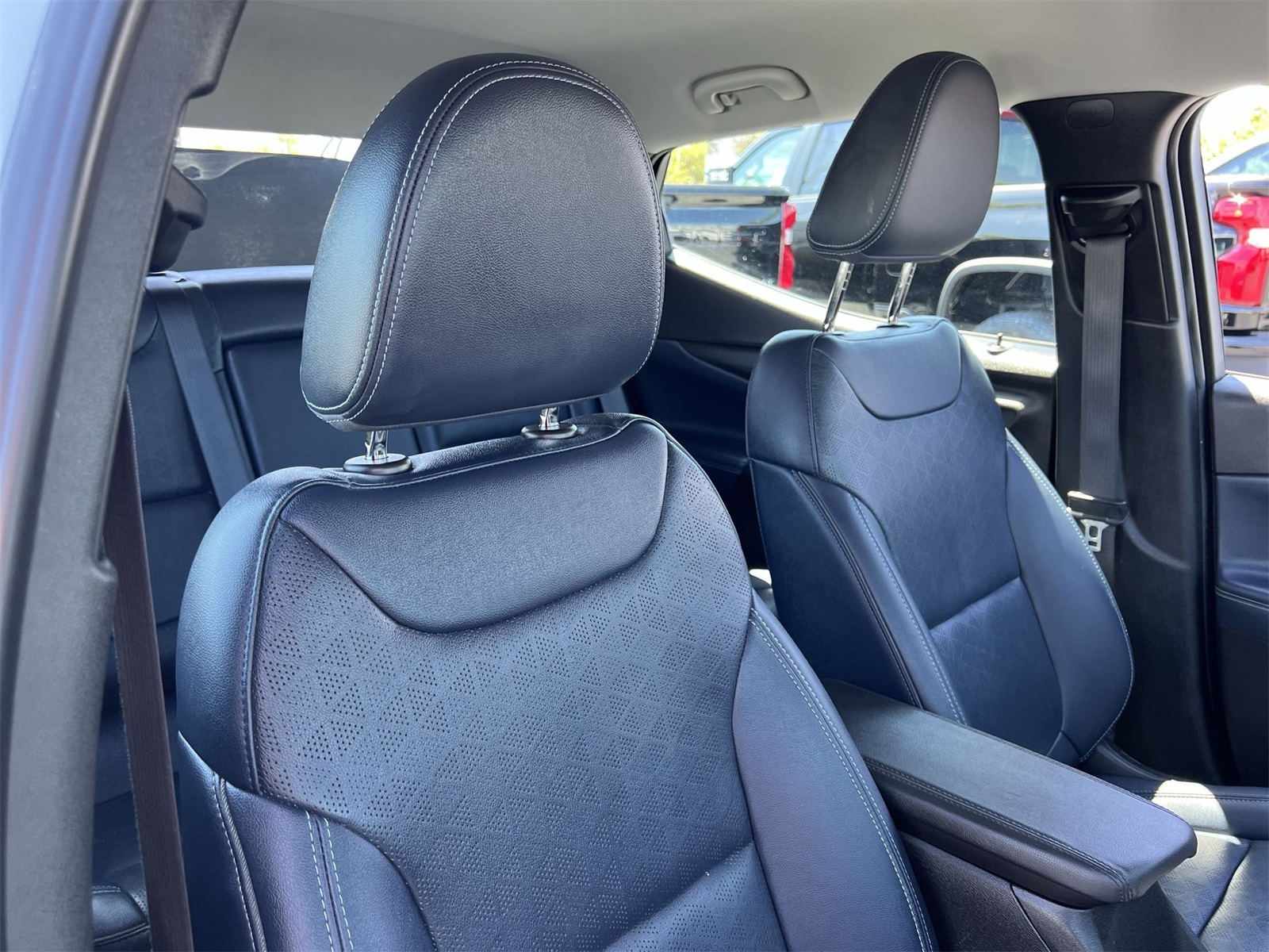 used 2022 Chevrolet Bolt EUV car, priced at $21,991